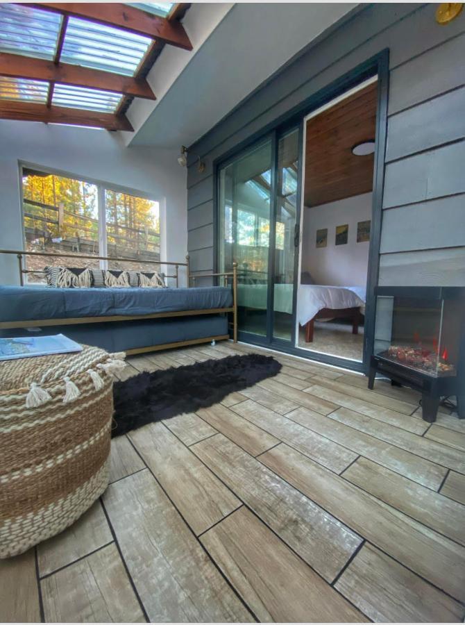 Yellow Pine Lodge - Charming Cottage Style Cabin With Peak-A-Boo Lake And Mountain Views Биг Беър Лейк Екстериор снимка