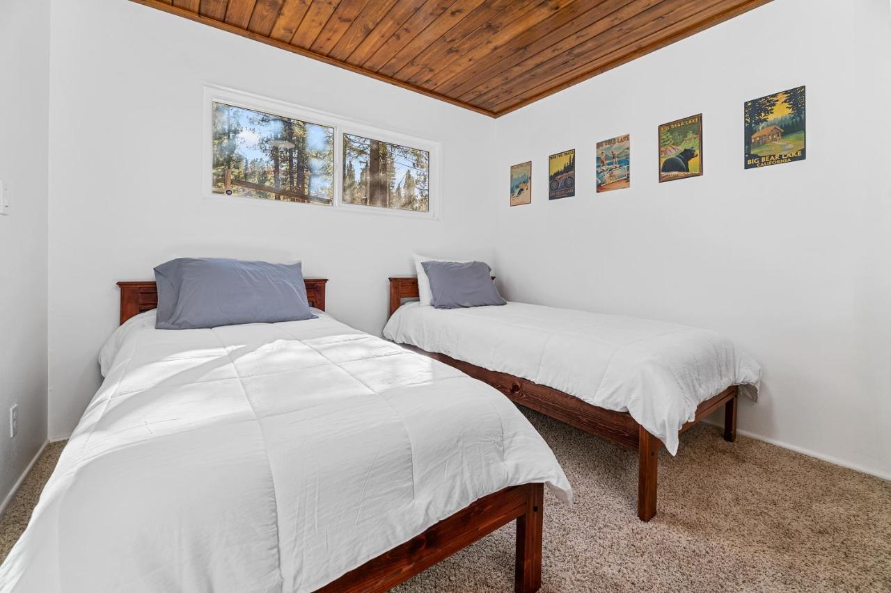 Yellow Pine Lodge - Charming Cottage Style Cabin With Peak-A-Boo Lake And Mountain Views Биг Беър Лейк Екстериор снимка