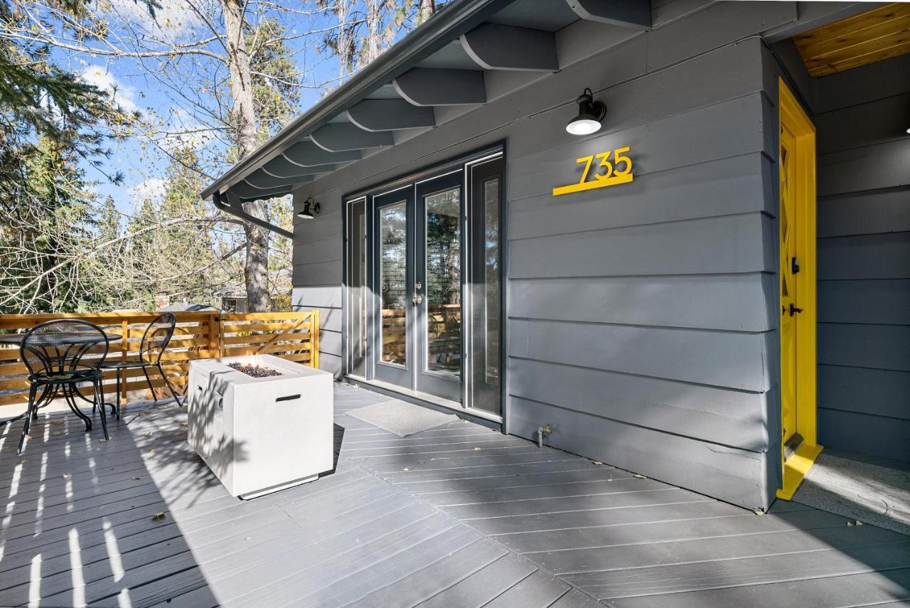 Yellow Pine Lodge - Charming Cottage Style Cabin With Peak-A-Boo Lake And Mountain Views Биг Беър Лейк Екстериор снимка